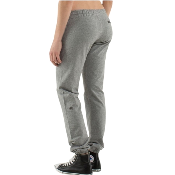 Vintage Lululemon Medium Grey Feel Good Pant Size 4 - Picture 2 of 11